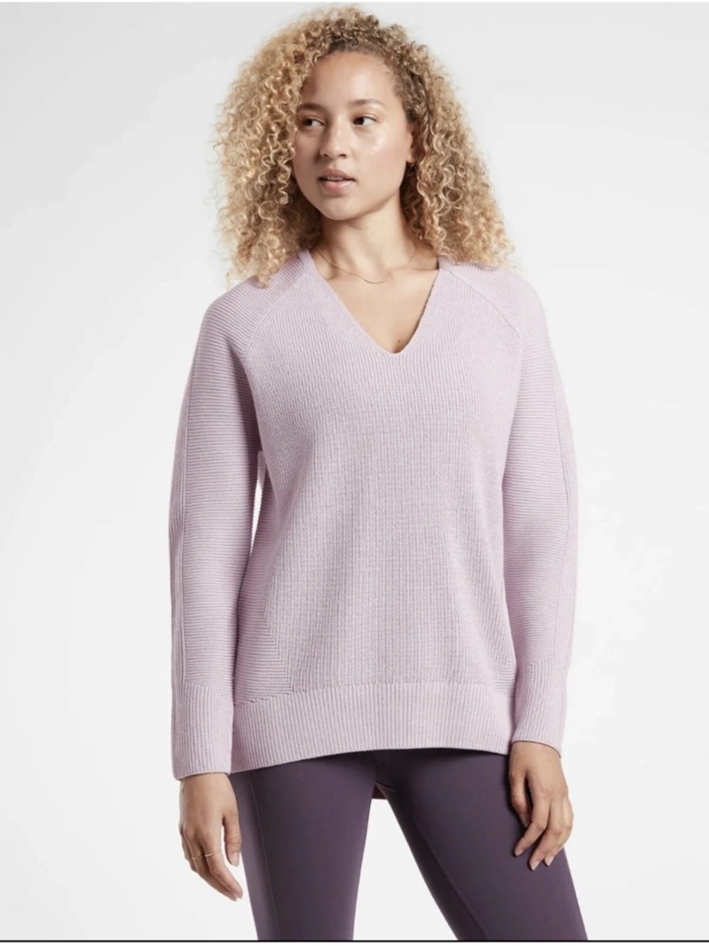 Athleta Pale Lavender V-Neck Sweater Small Soft Long Sleeve Hi-Low Hem
